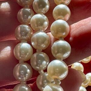 Timeless Crème Colored Glass pearls